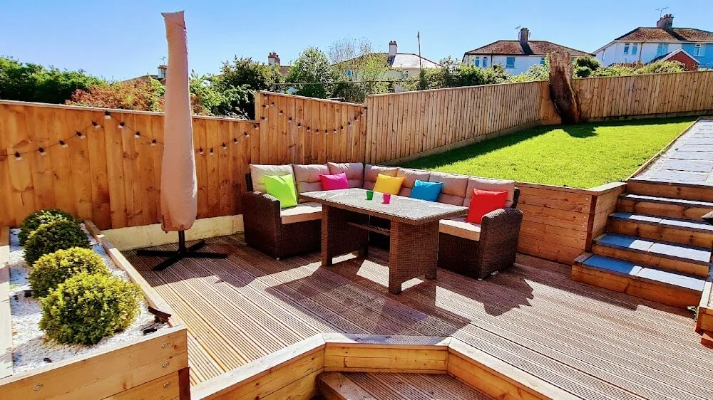 Home & Garden Revival, Fencing, Decking, Garden Rooms, Patios & Landscaping.