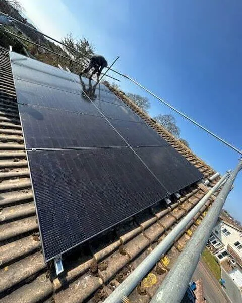 Jak Solar & Renewable Energy